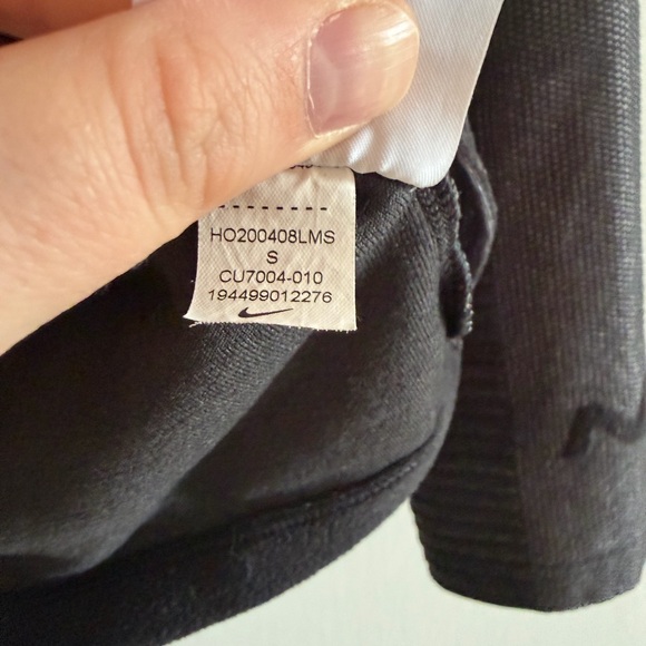 Nike Pro HyperWarm Black/Gray Pullover Long Sleeve Top size Small EUC - Picture 14 of 14